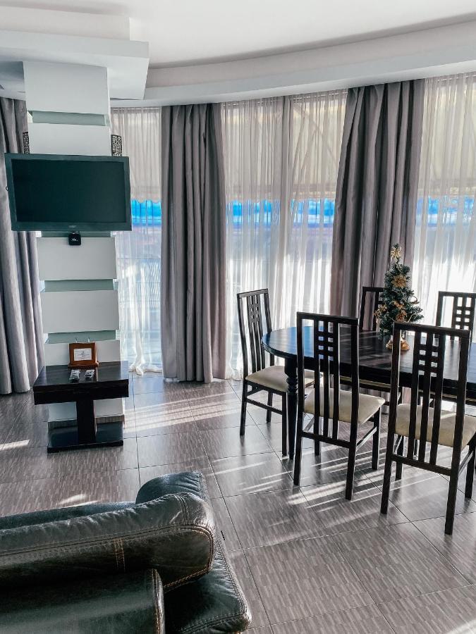 فندق Greenstone خيرسون المظهر الخارجي الصورة